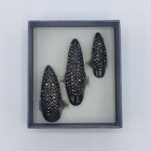 Rhinestone gunmetal fingernail claw rings